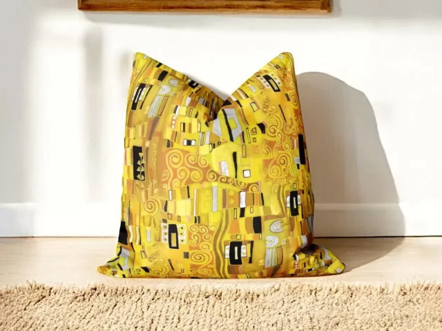 Gustav Klimt the Kiss Pillow Cover