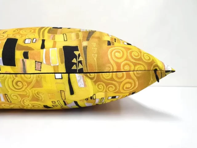 Gustav Klimt the Kiss Pillow Cover
